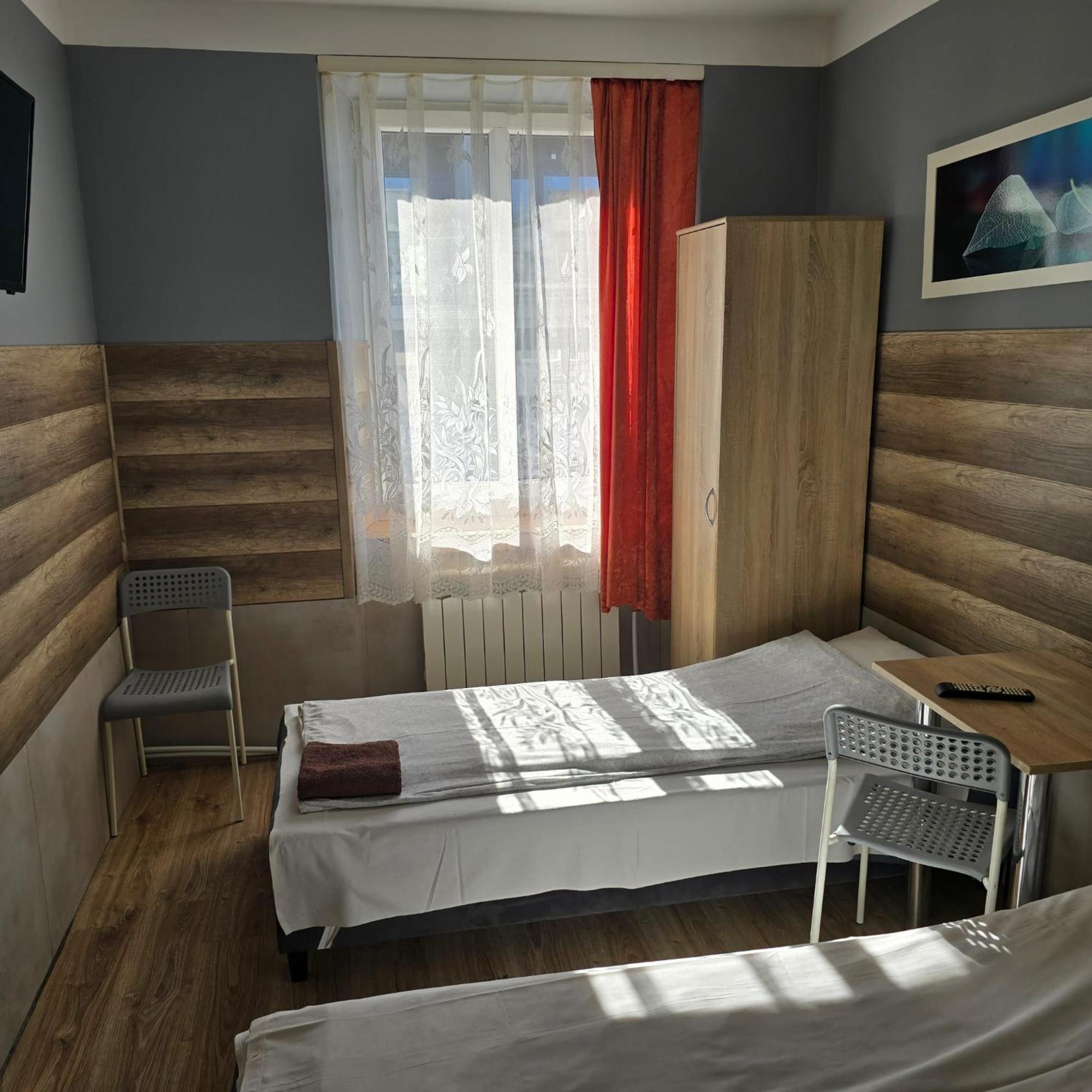 Pokoje Goscinne Polo Częstochowa Exterior foto